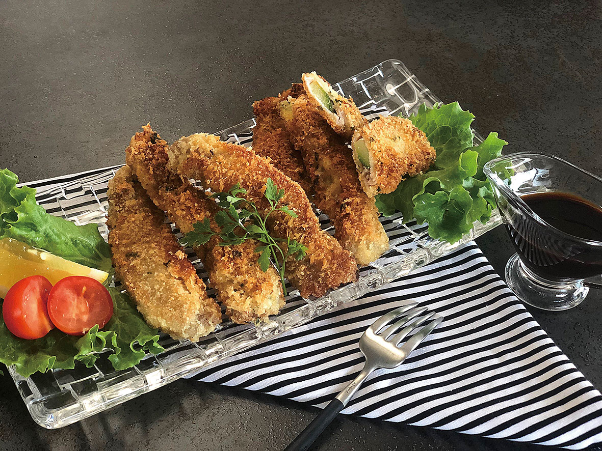 ズッキーニ巻き豚ロースのミラノ風カツレツ